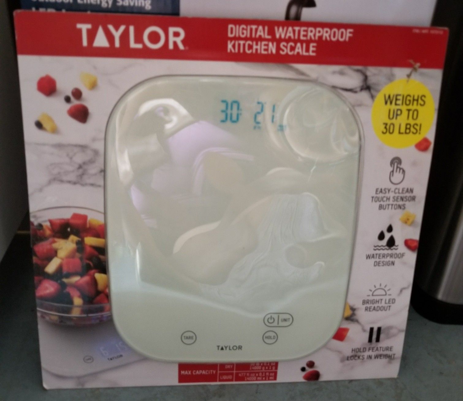 DIGITAL WATERPROOF KITCHEN SCALE..........BRAND NEW