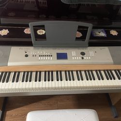 Used Yamaha YPG635 88 Key Digital Piano