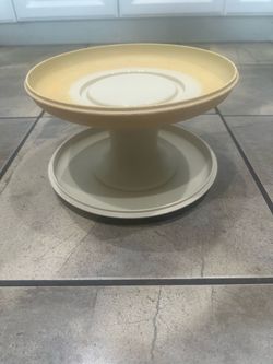 Tupperware Serve It All Set Pedestal Plate Chip & Dip Cake Stand.