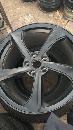 19x9 1/2 Tesla Model y only one