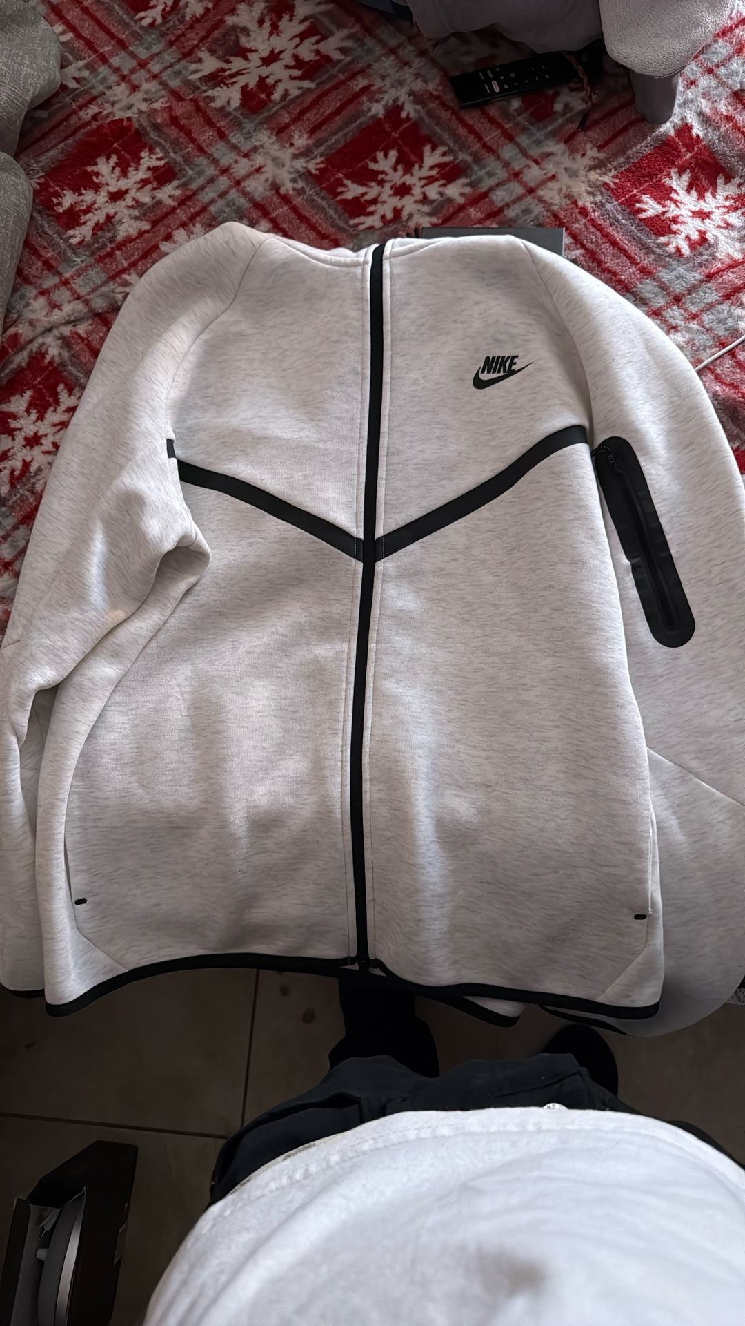 White Nike Tech