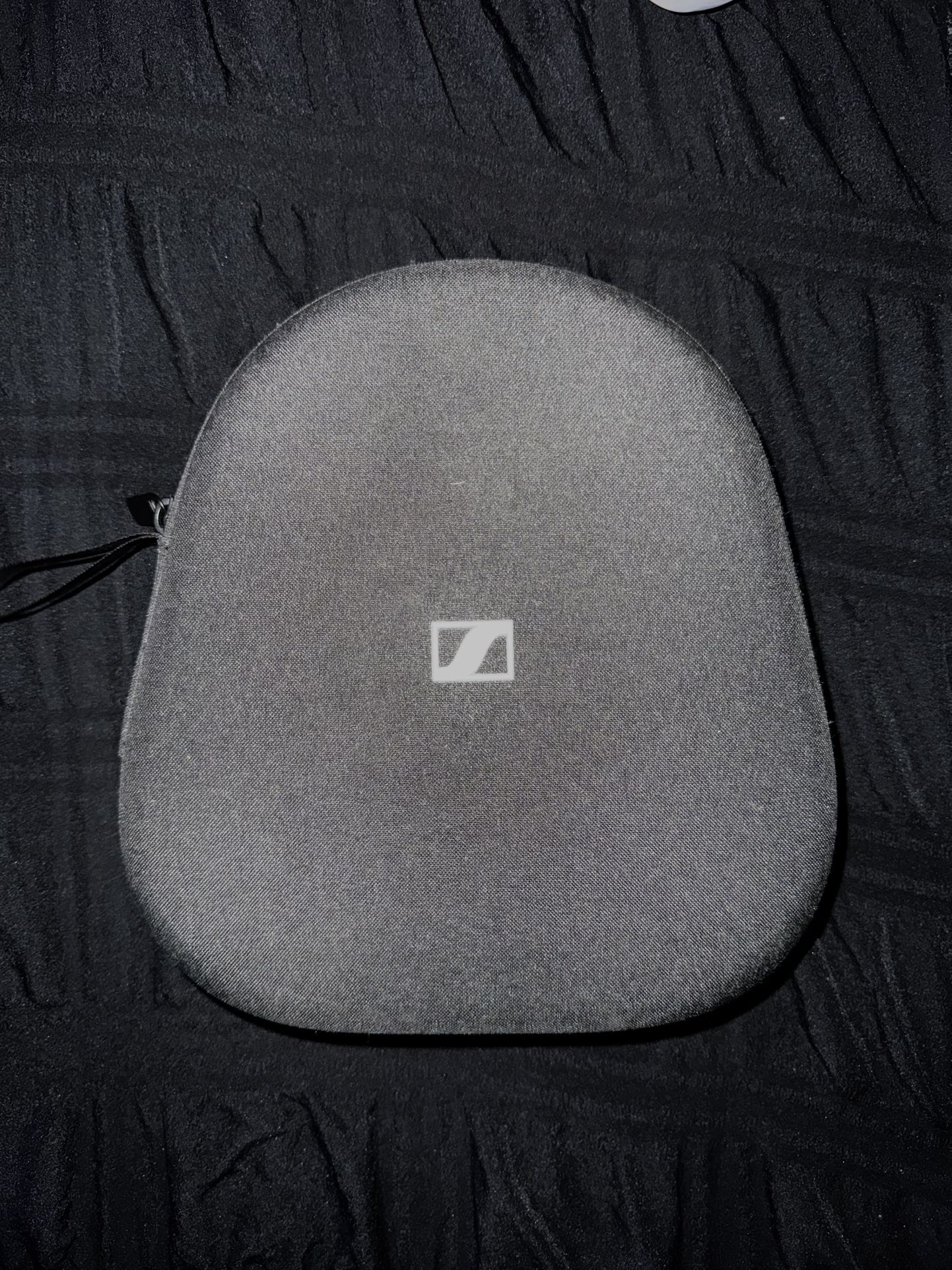 Sennheiser - MOMEMTUM 4 Wireless Adaptive Noise-Canceling Over-The-Ear Headphones - Black