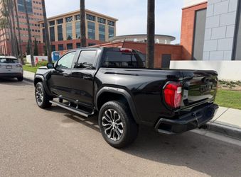 2023 GMC Canyon Denali Running Boards