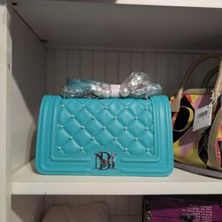 Authentic Badgley Mishka Shoulder or Crossbody BM-4136