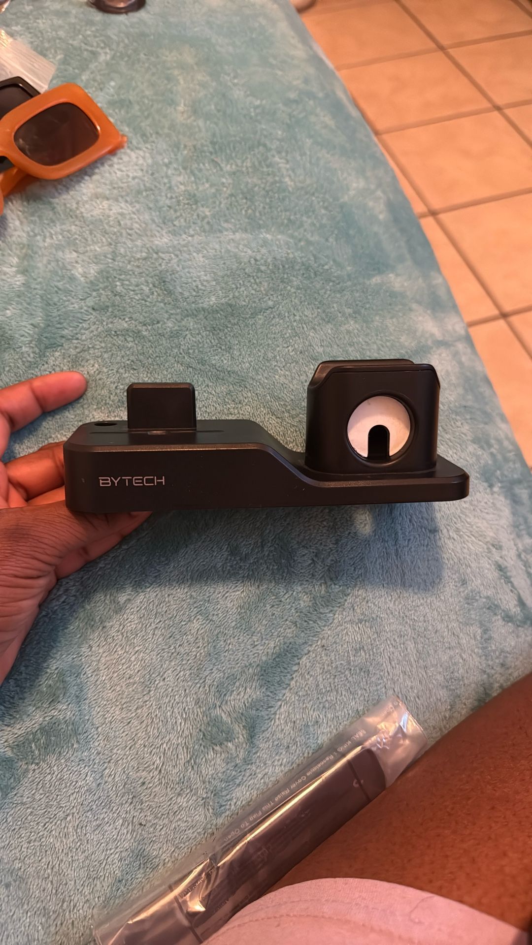 Iphone, Apple Watch And AirPods Charger Stand