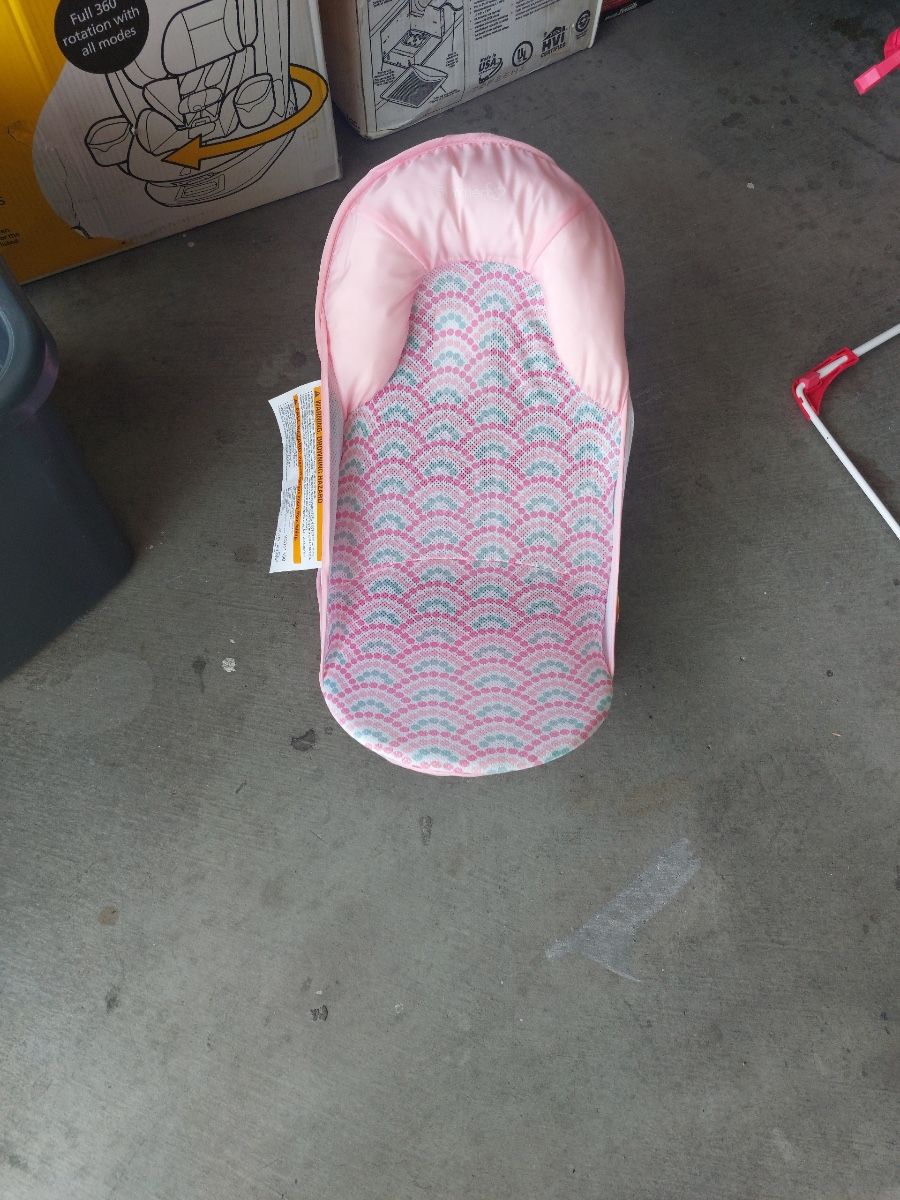 Baby Girl Tub Seat