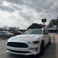 2022 Ford Mustang