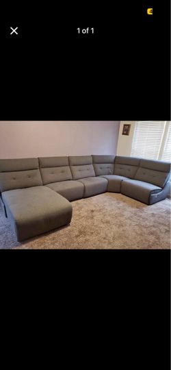 Recliner sectional