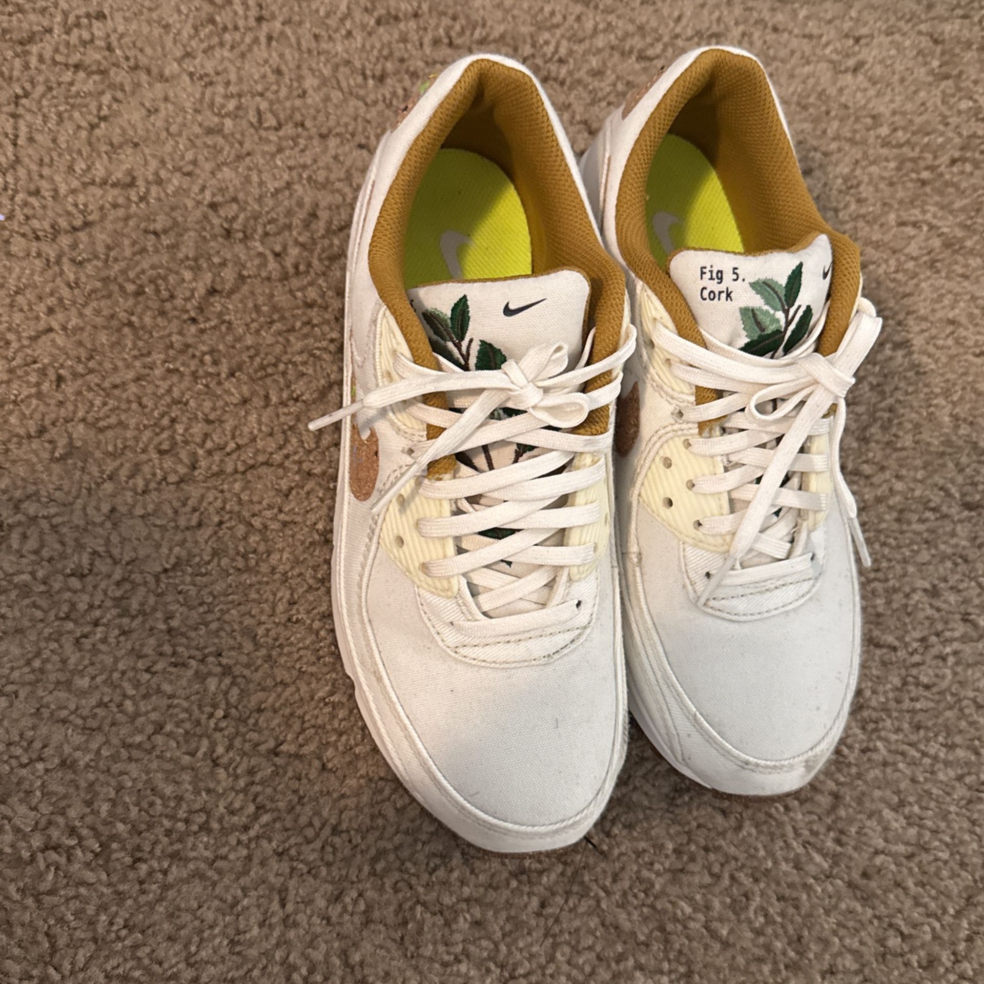 Nike Size 7 Women’s 