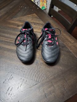 Kids Soccer Shoes