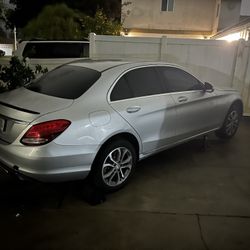 Mercedes Benz C(contact info removed)