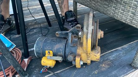 Heavy Duty Electric Motor with Pulley Assembly