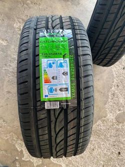 225/45/18 Set de Llantas Nuevas