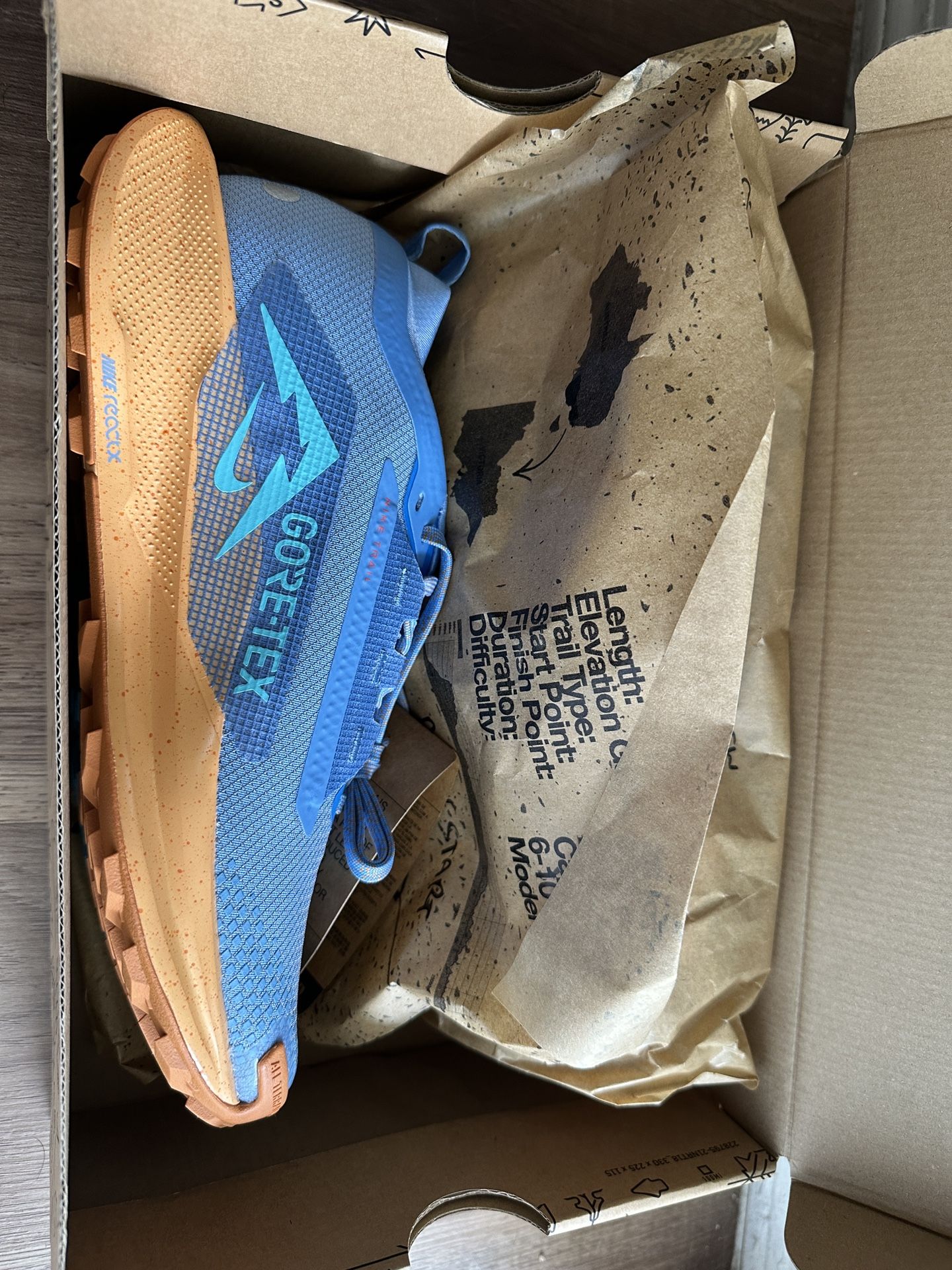 Gore-Tex Nike Trail Size W10/ M8,5