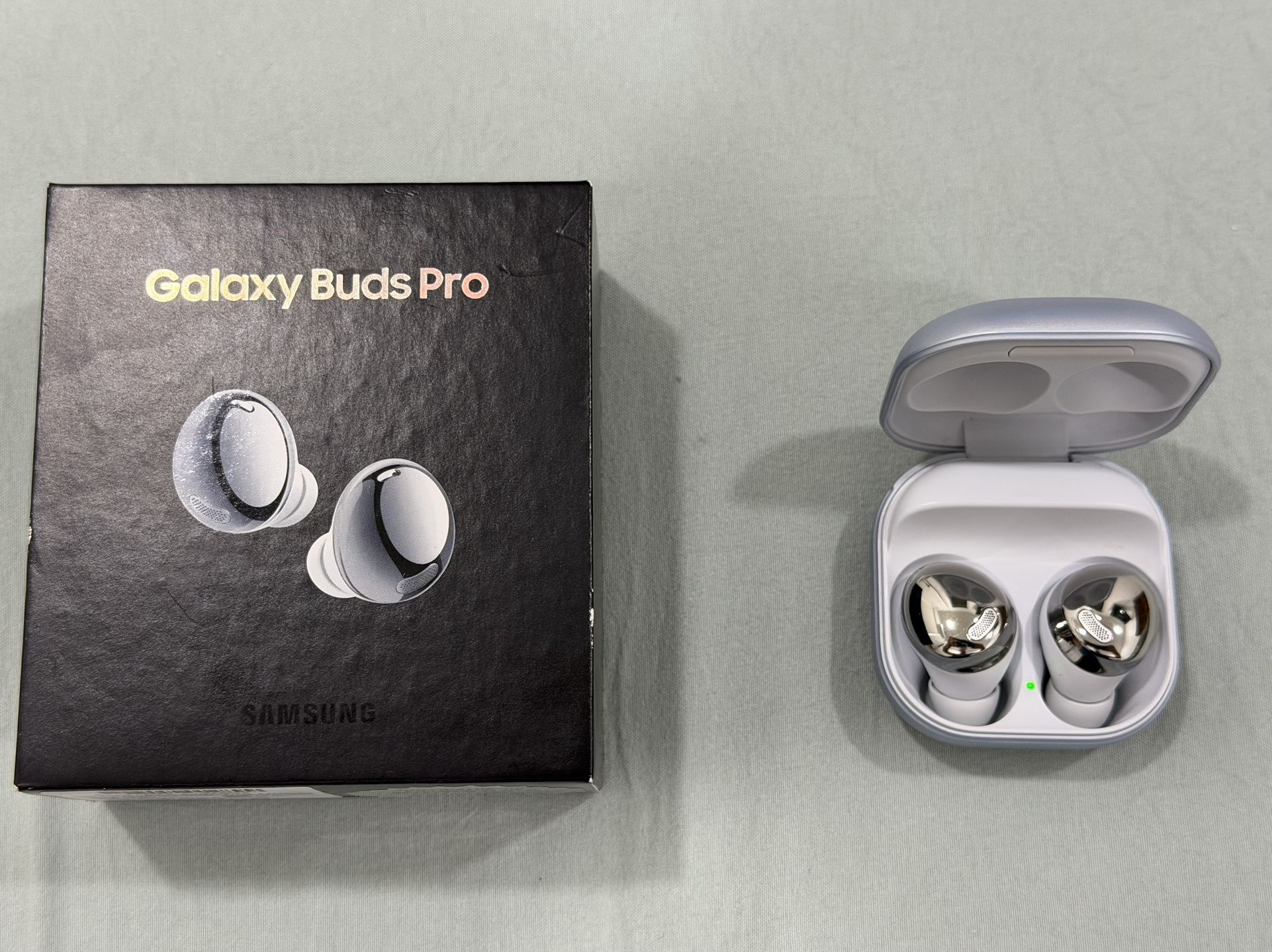Samsung Galaxy Buds Pro y Samsung Galaxy Whach 8 Classic 