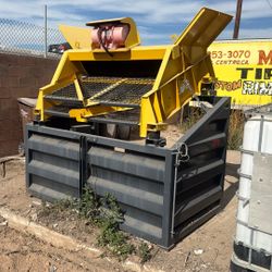 Palladina, Dirt Screen