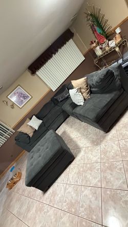 Large Gray Sectional Couch + Matching Ottoman