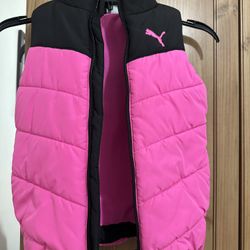 Puma Puffer Vest Fir Girls. Size XS (5/6)