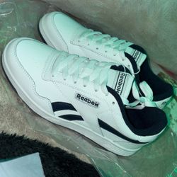 Club C revenge shoes- Reebok size 7
