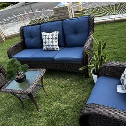 4 pcs brand new patio set