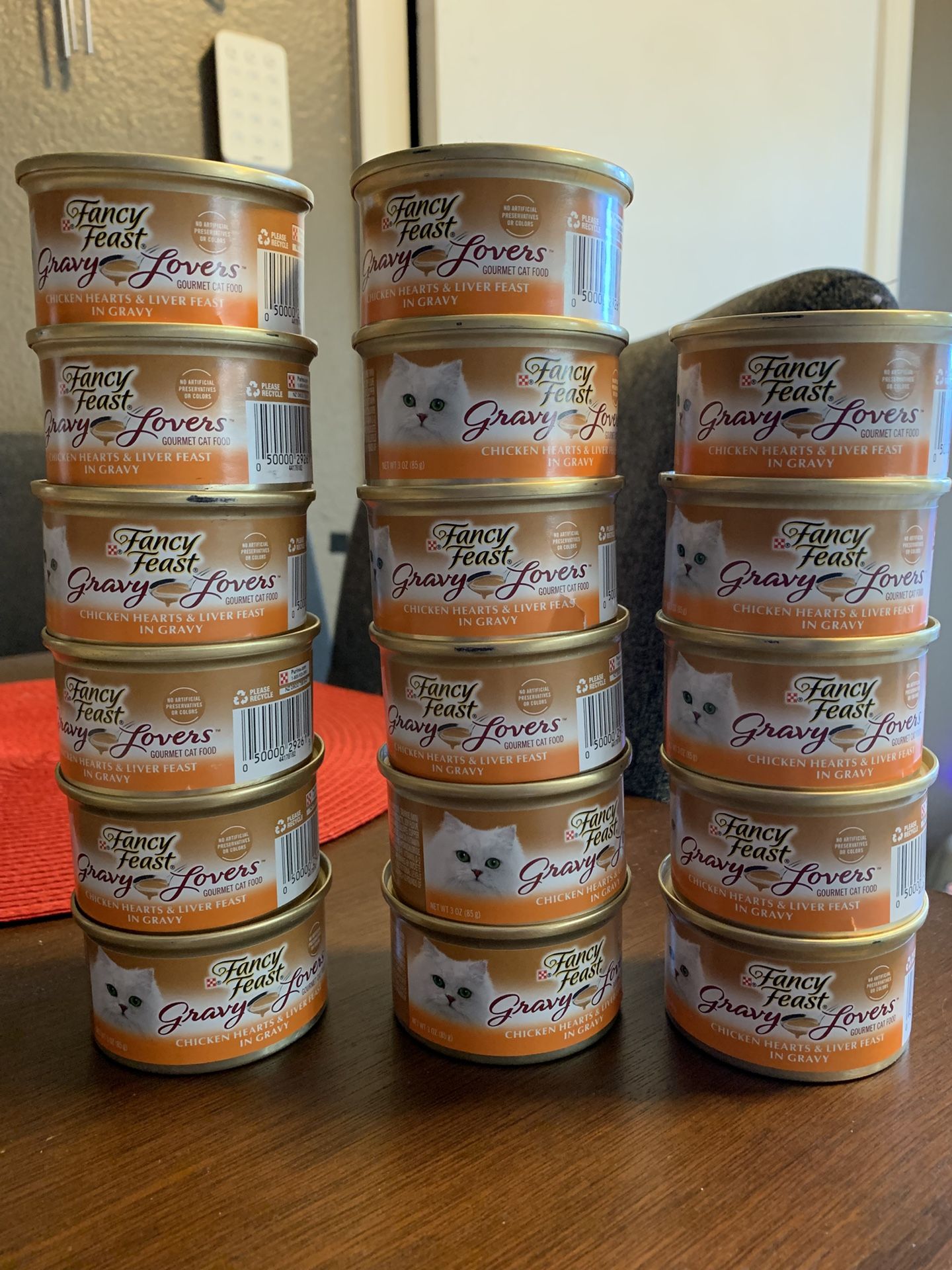 Fancy Feast Gravy Lovers