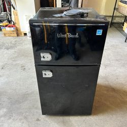 West Bend Mini Fridge 