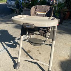 Free High Chair For Baby / Kids