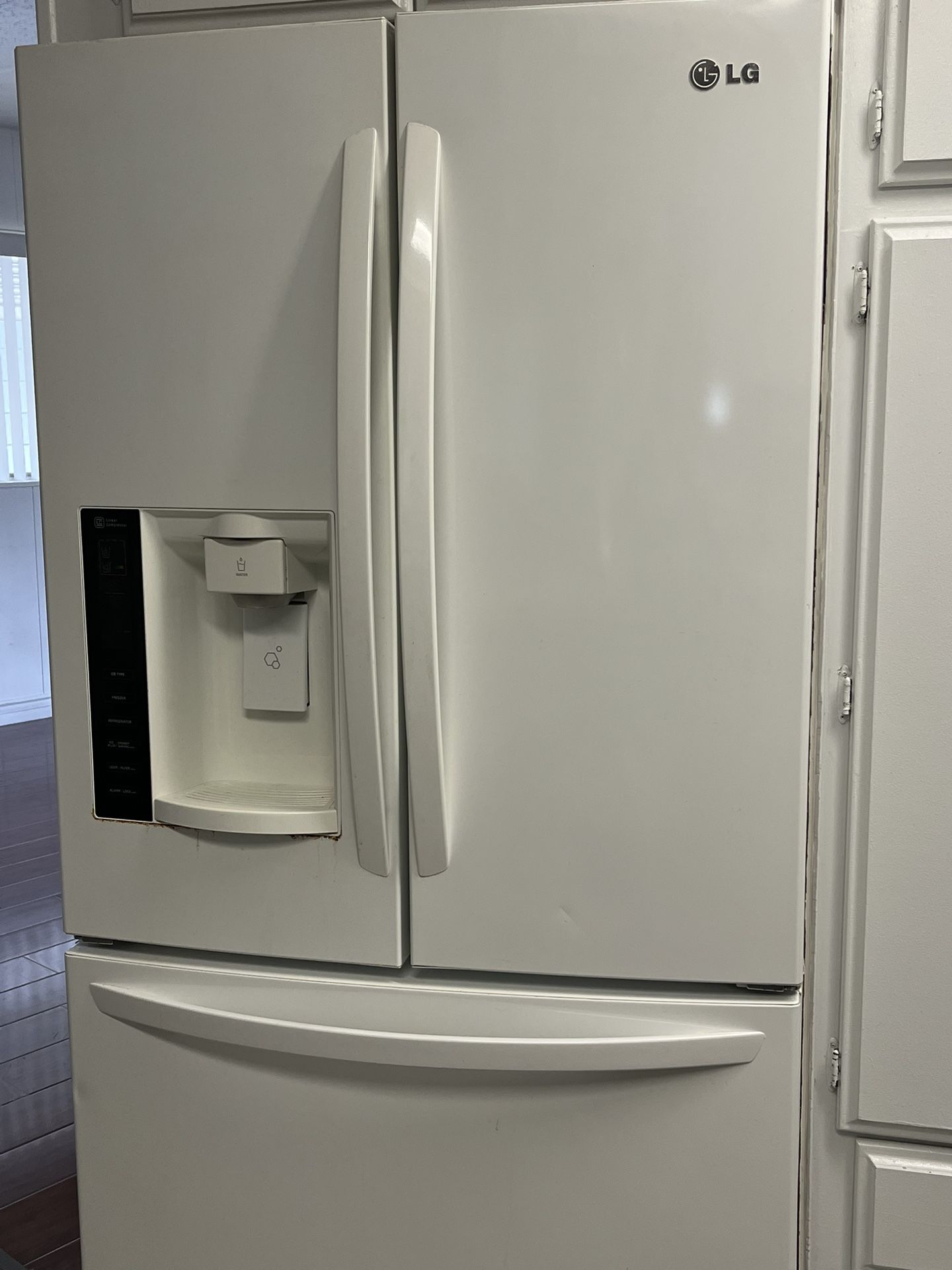 LG 27’ Refrigerator