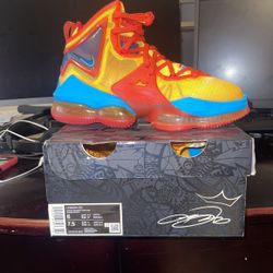 Nike Lebron XIX GS 6Y $60 - Like New