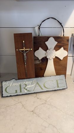 1971 Cawley Co. Crucifix, Rustic Wood Cross Hanger, Metal Amazing Grace Sign
