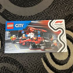 LEGO City F1 Pit Stop & Pit Crew with Ferrari Car, Model Race Car Toy 60443