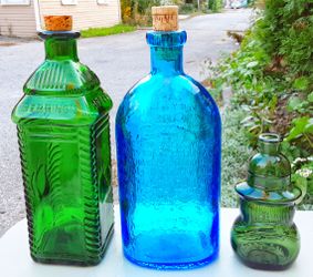 Wheaton Weaton colored vintage collectible bottle set of three vintage barware man cave items !