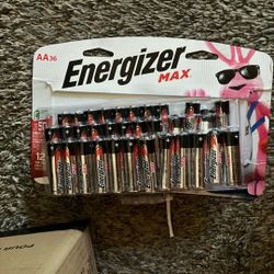 32 AA Batteries