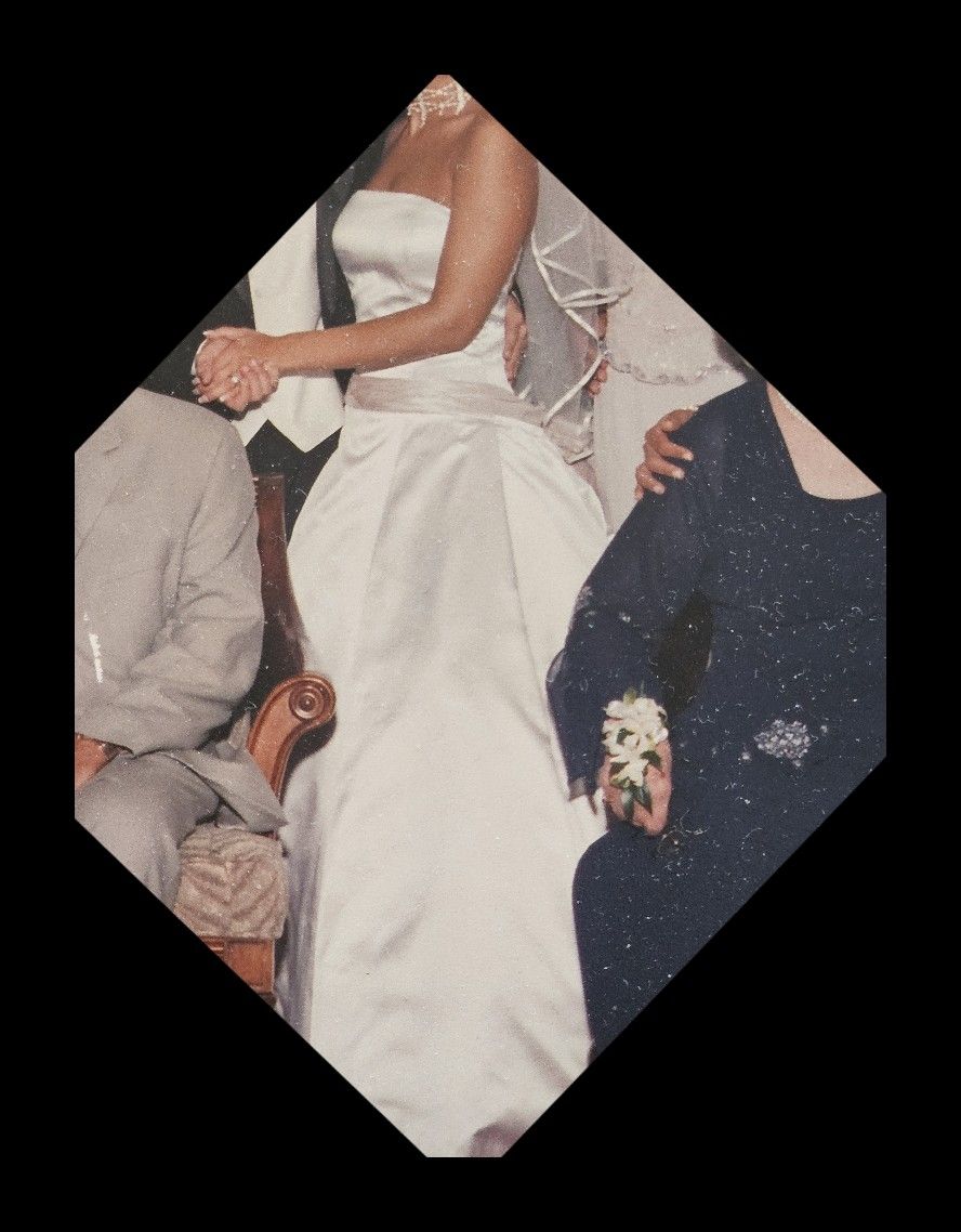 Amsale designer Ivory with Champagne Sash (floor length- Size 4-6) Wedding Gown