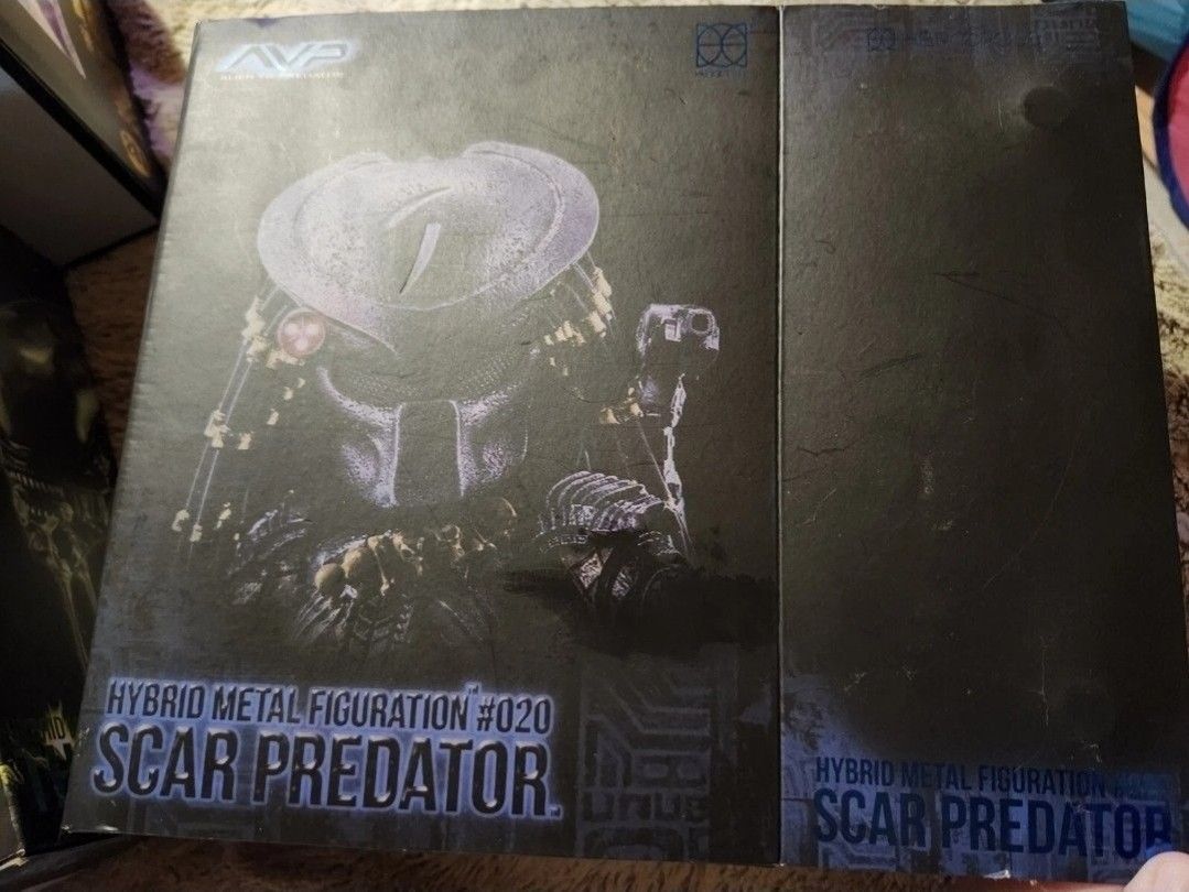 Hybrid Metal Figuration Scar Predator