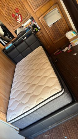 Mattresss  n storage bed frame