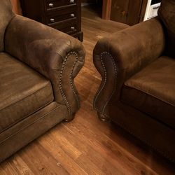 Mint Condition Sofa And Loveseat 