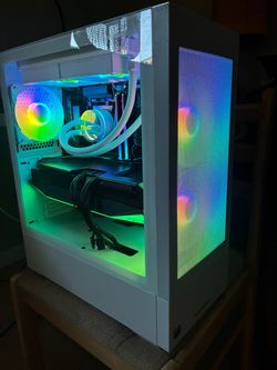 Gaming PC – Ryzen 7 9800X3D | RX 9070 XT 16GB | 32GB DDR5 | 1TB NVMe