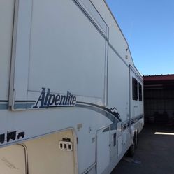 Rv Alpenlite 1999 $6000 OBO