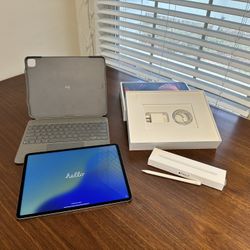 iPad Pro 12.9” 5th Gen (256GB, M1) + Apple Pencil 2 + Logitech Combo Touch