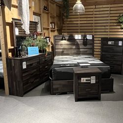 Queen Bed Frame, Dresser, Mirror And Nightstand 