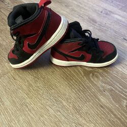 Jordan 1 size 6c