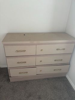 6-Drawer Dresser with Gold Hardware