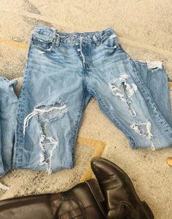 Levi’s pants 29x30 & Tommy Hilfiger size 7 boots - together $40. Must go..