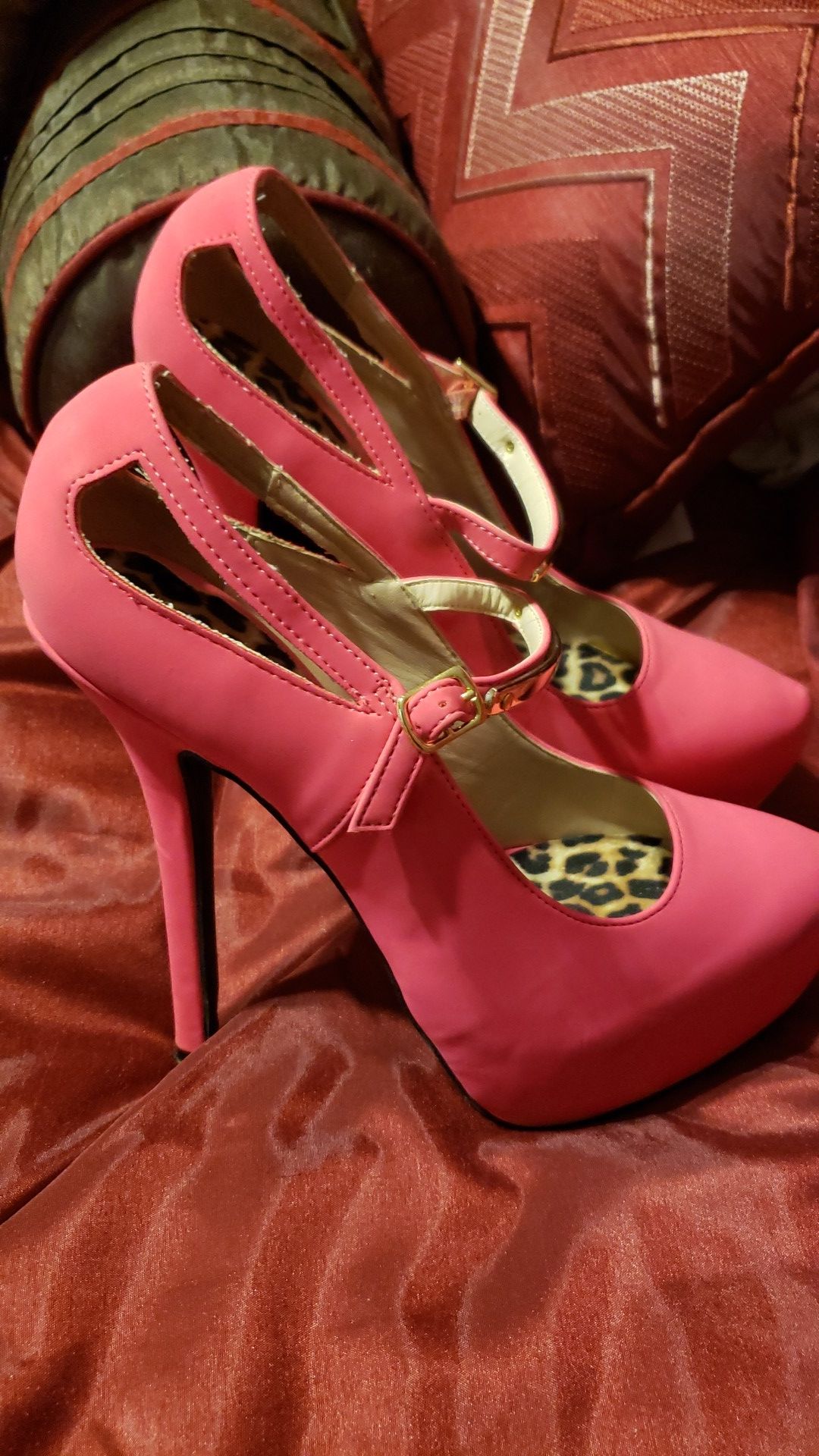 Hot Pink Heels Size 9