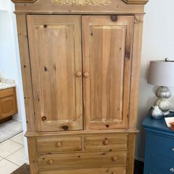 “FREE”  Armoire/TV stand 