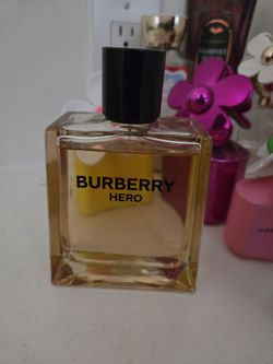 Burberry "Hero" Eau de Toilette