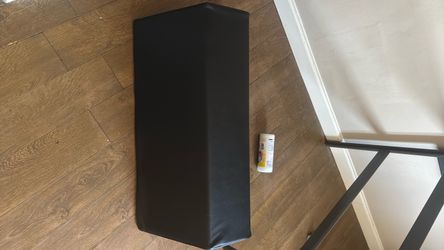 hip thrust bench