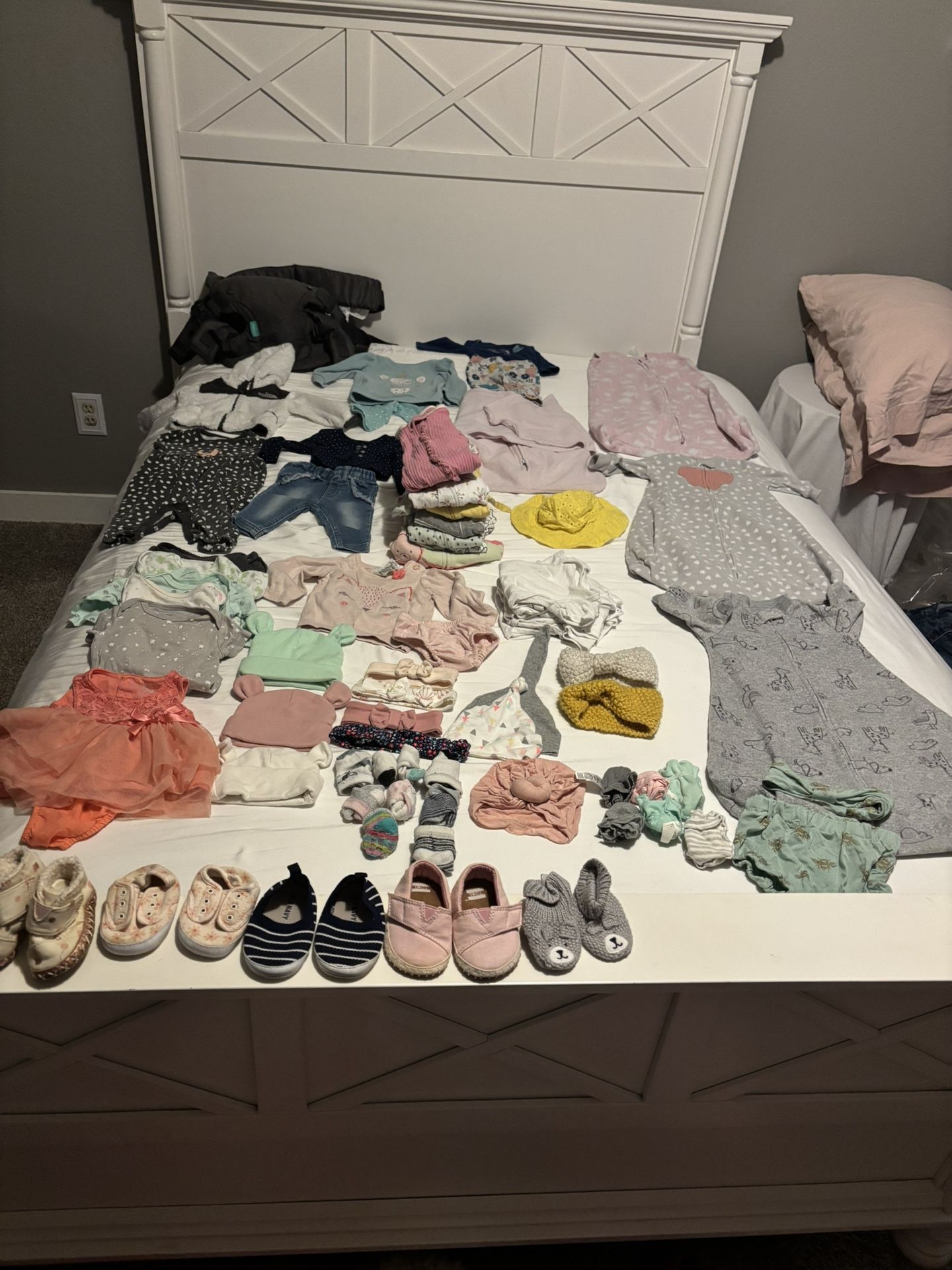 Girls Newborn / 0-3 Clothes & Accessories
