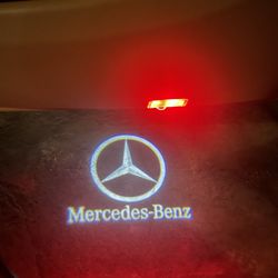 Mercedes Benz LOGO Door Light. Shadow Light